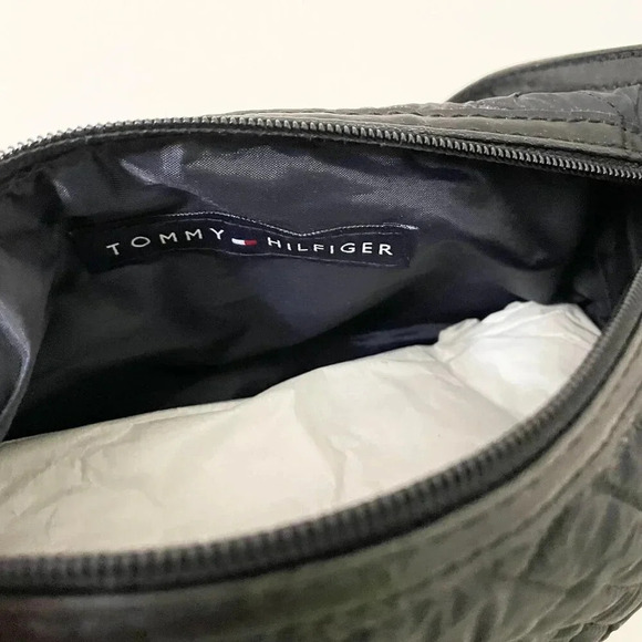 2010 Tommy Hilfiger  Crossbody Bag Purse - Picture 11 of 15
